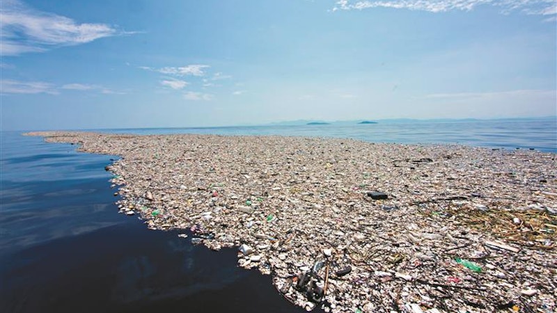 Instalação Marítima retira 9.000 kg de lixo do oceano